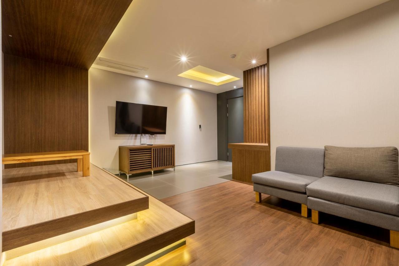 Sorgente Business Hotel Busan Exterior foto